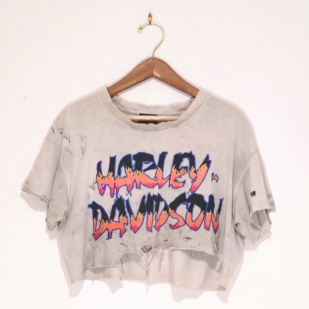 Harley-Davidson vintage White Cropped Graphic Tee distressed!